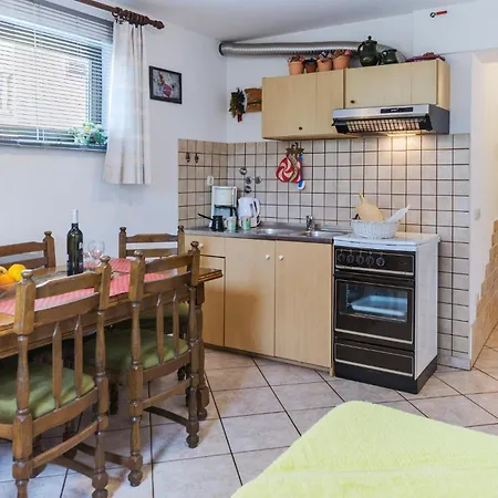 Appartement Gorgeous In With Wifi